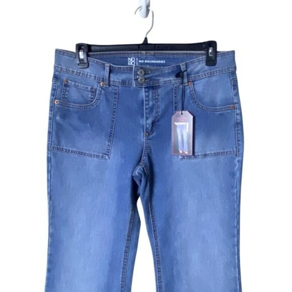 Bohemian Women Low Rise Flare Jeans Size 15 Wide Leg Hippie Festival Low Rise - Picture 2 of 11